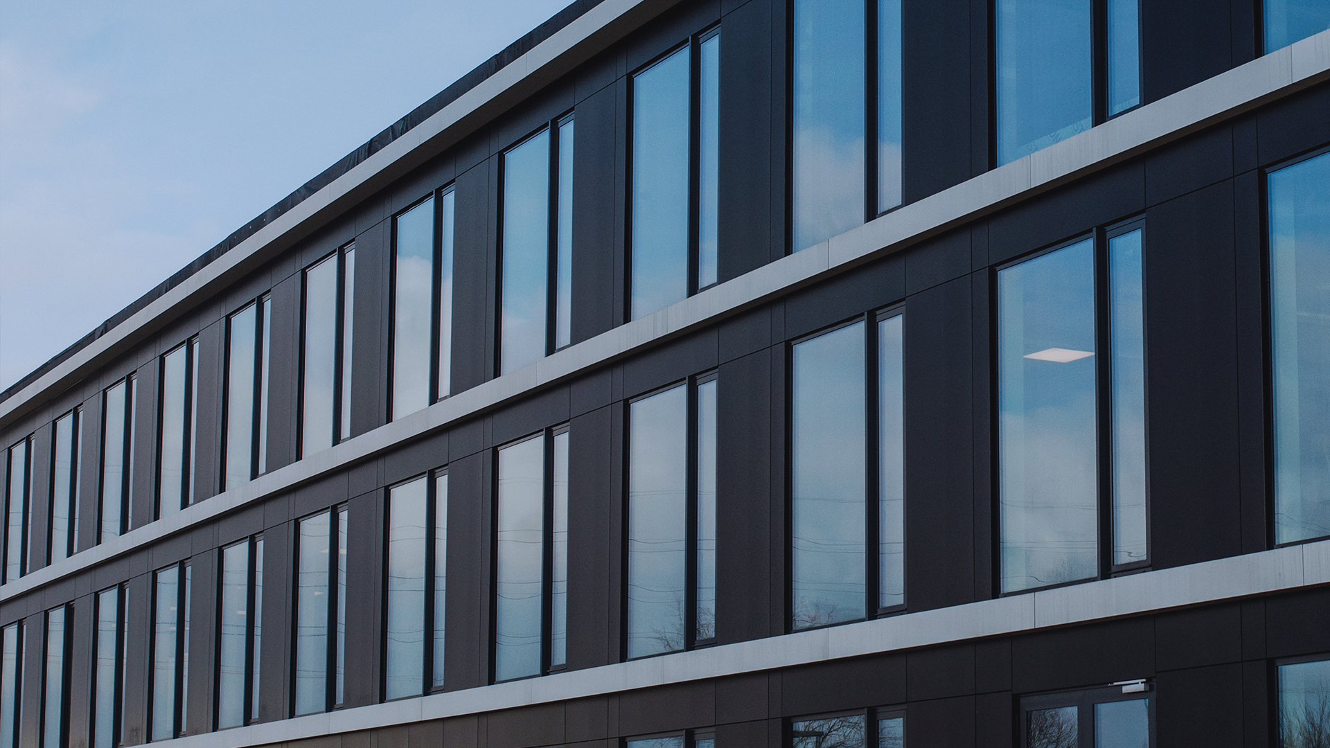 Modular office buildings